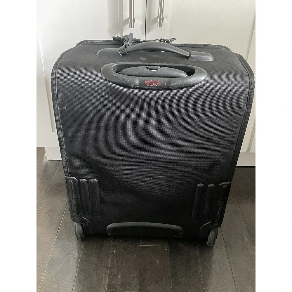 Tumi Carry On Luggage SuitCase Black Business Travel Men Expandable